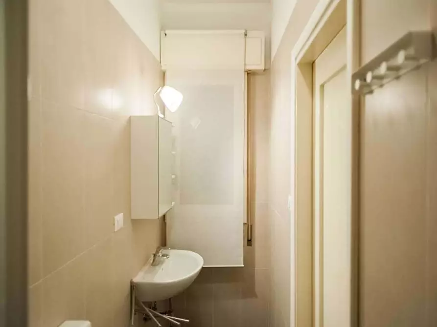 Immagine 20 di Camera in affitto  in Piazza Manfredi Azzarita4 a Bologna