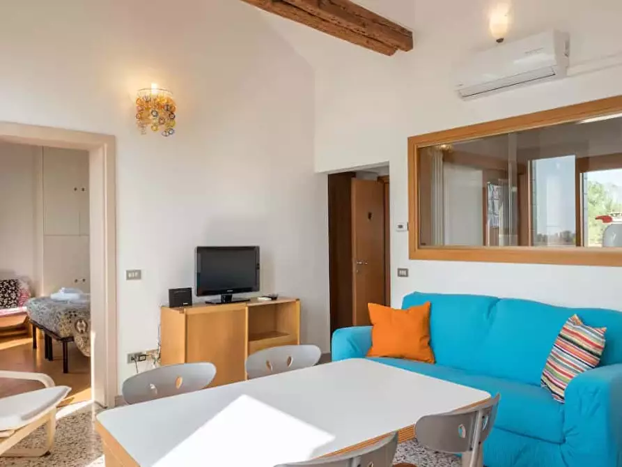 Immagine 4 di Appartamento in affitto  in Riviera San Nicolò31 a Venezia
