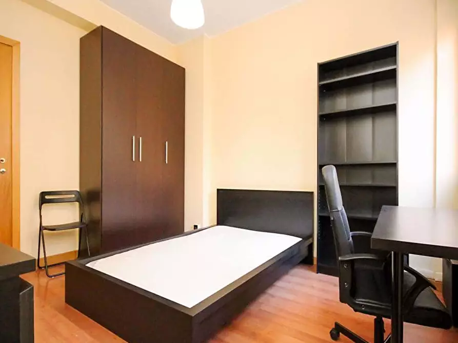 Immagine 3 di Camera in affitto  in Via Giuseppe Bruschetti11 a Milano