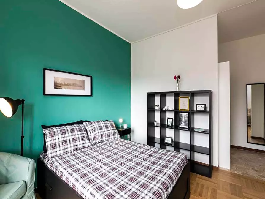 Immagine 2 di Camera in affitto  in Via Eugenio Pellini4 a Milano