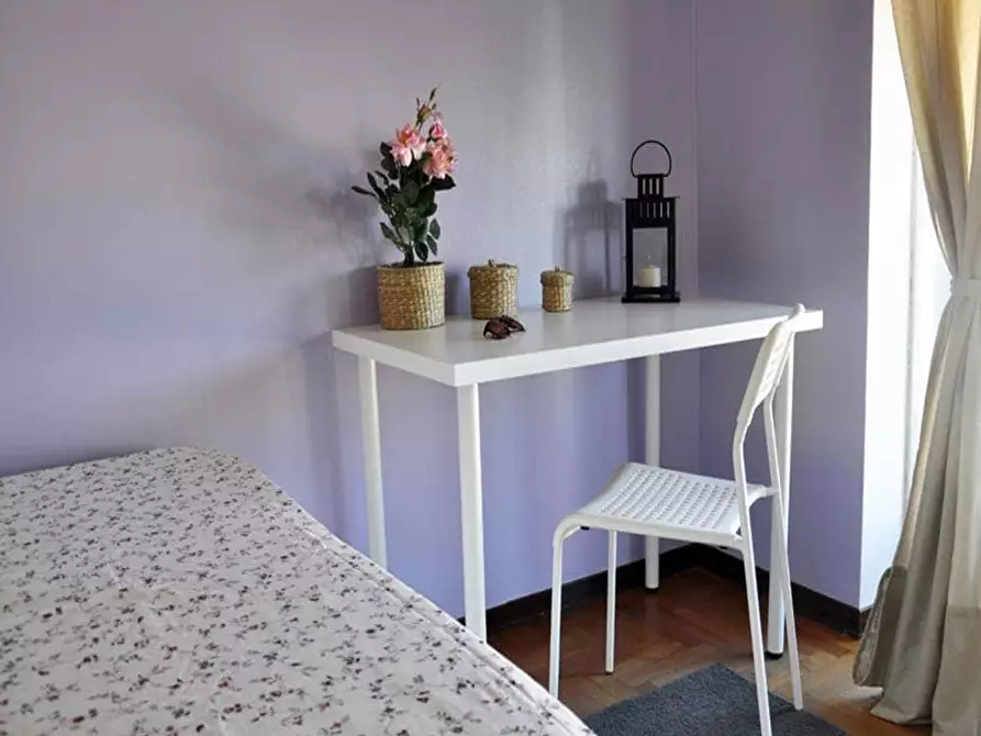 Immagine 11 di Camera in affitto  in Via Mauro Macchi44 a Milano