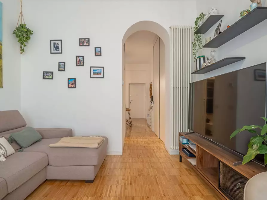 Immagine 6 di Appartamento in affitto  in Via Emilio Cornalia12 a Milano
