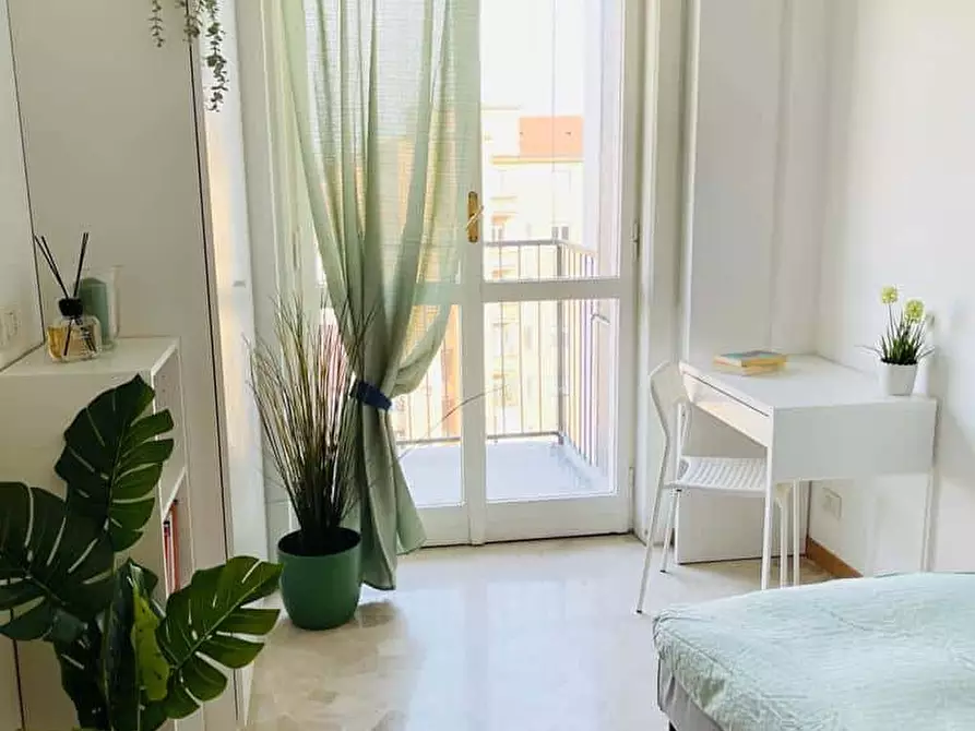 Immagine 3 di Camera in affitto  in Via Domenichino11 a Milano