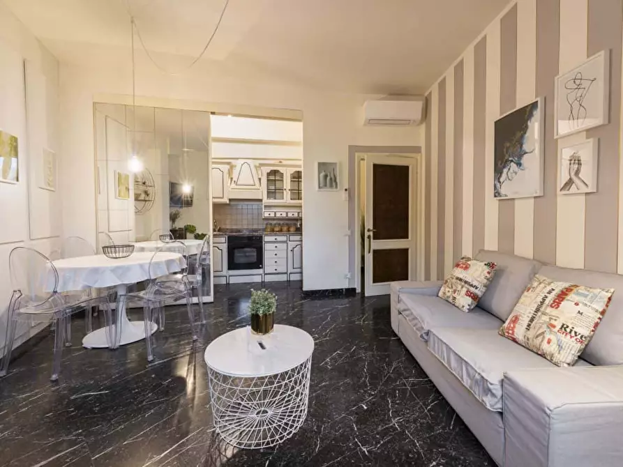 Immagine 1 di Appartamento in affitto  in Via dell' Oriuolo1 a Firenze