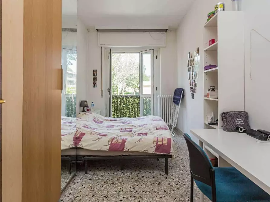 Immagine 24 di Camera in affitto  in Via Achille Feraboli a Milano