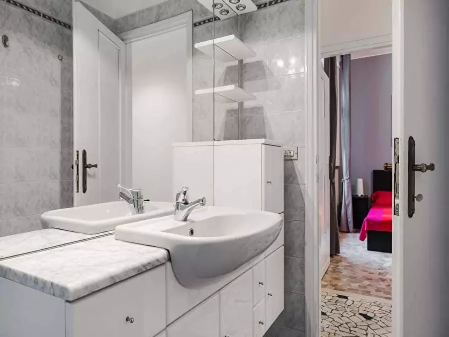 Immagine 5 di Camera in affitto  in Via delle Belle Arti21 a Bologna