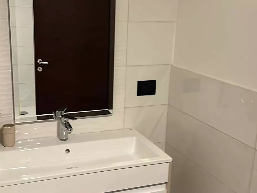 Immagine 9 di Appartamento in affitto  in Piazza Carlo Bilotti24 a Cosenza