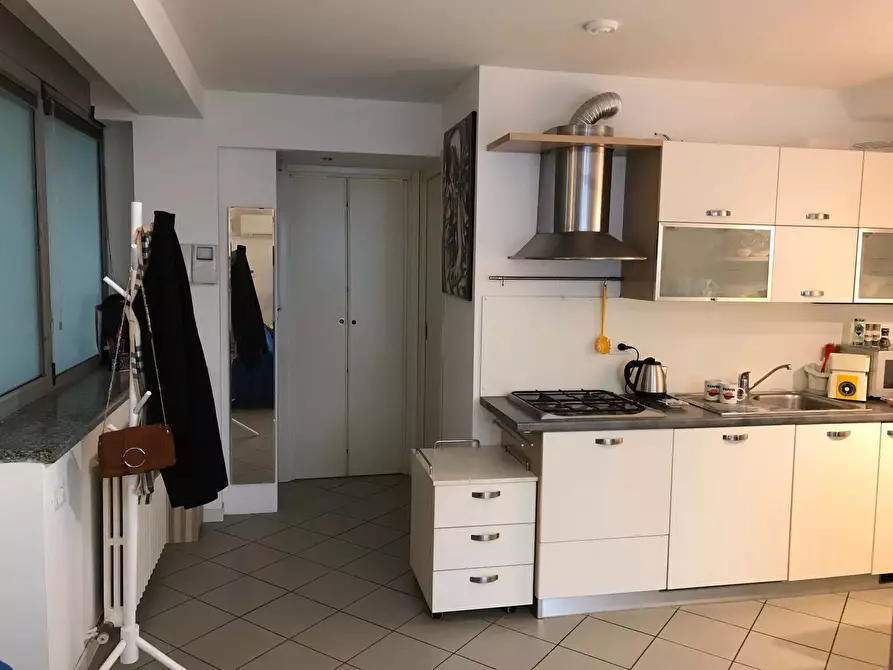 Immagine 4 di Appartamento in affitto  in Via Alessandro Stradella9a a Milano