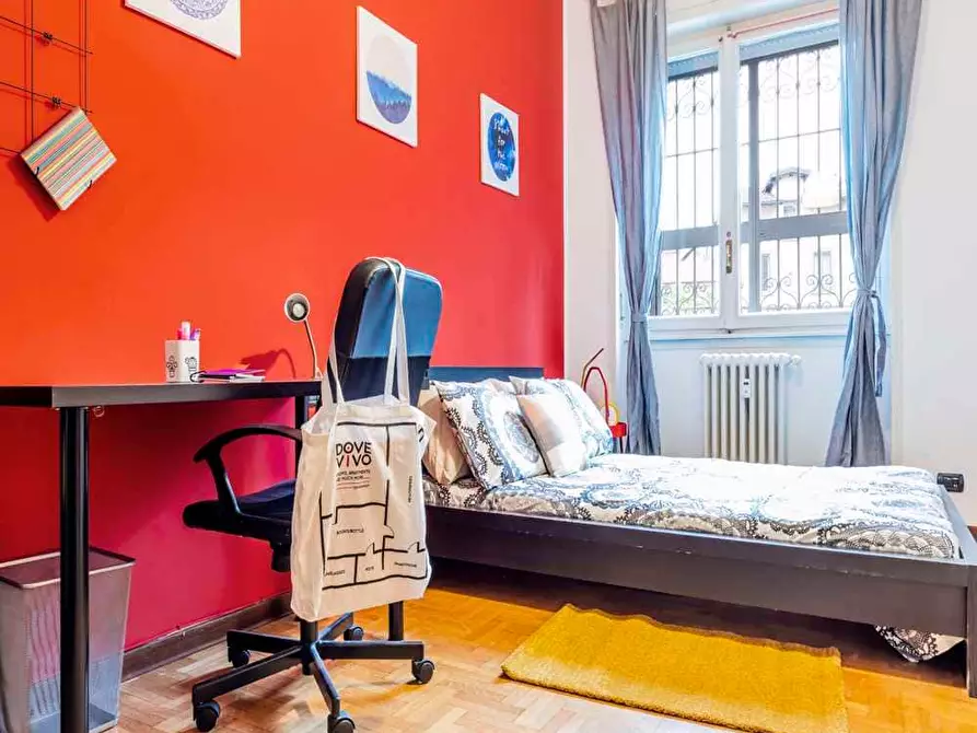 Immagine 2 di Camera in affitto  in Via Andrea Solari43/2 a Milano