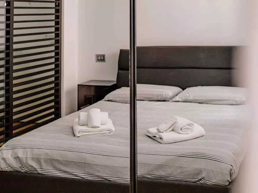 Immagine 3 di Appartamento in affitto  in Via Lazzaro Palazzi9 a Milano