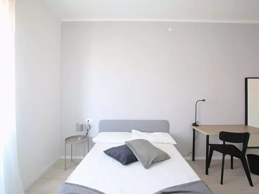 Immagine 3 di Camera in affitto  in Via Giuseppe Soli9 a Modena