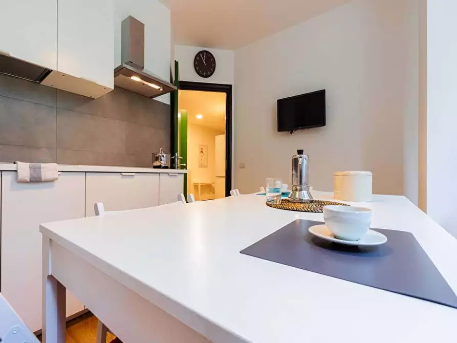 Immagine 26 di Camera in affitto  in Via dei Fontanili1 a Milano