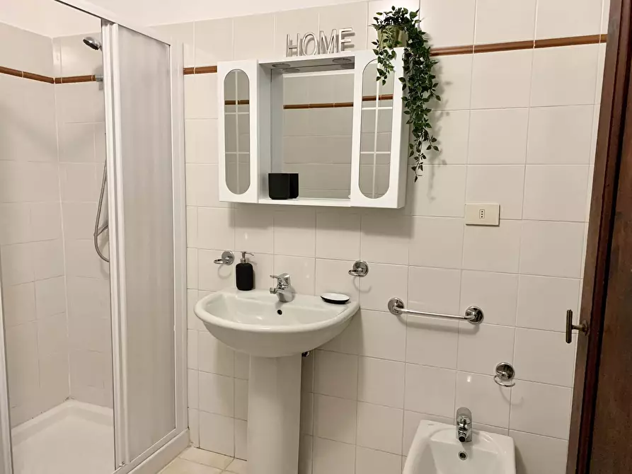 Immagine 17 di Camera in affitto  in Via Sant'Antonino13 a Firenze