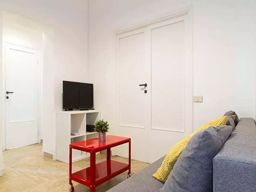 Immagine 23 di Camera in affitto  in Via Tarquinio Prisco3 a Milano