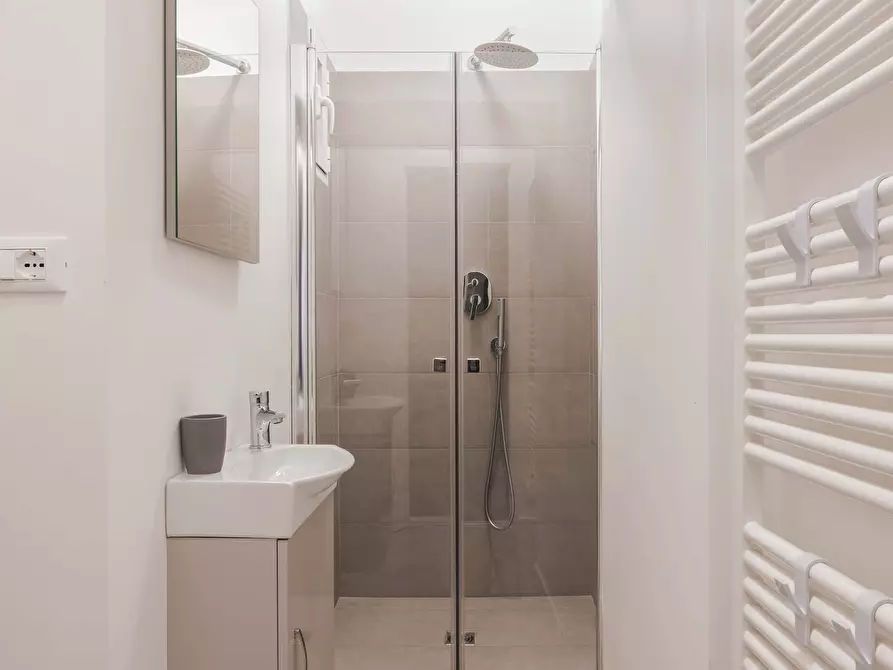 Immagine 18 di Appartamento in affitto  in Via Mazzini53 a Trieste