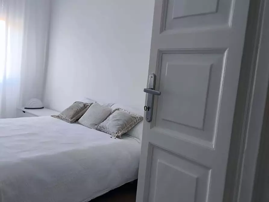 Immagine 83 di Appartamento in affitto  in Via Irnerio9 a Bologna