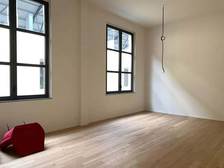 Immagine 25 di Appartamento in affitto  in Via Selvanesco77 a Milano