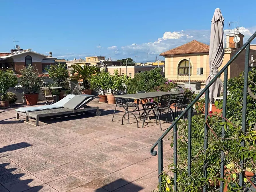 Immagine 12 di Camera in affitto  in Via Carlo Pisacane47 a Roma