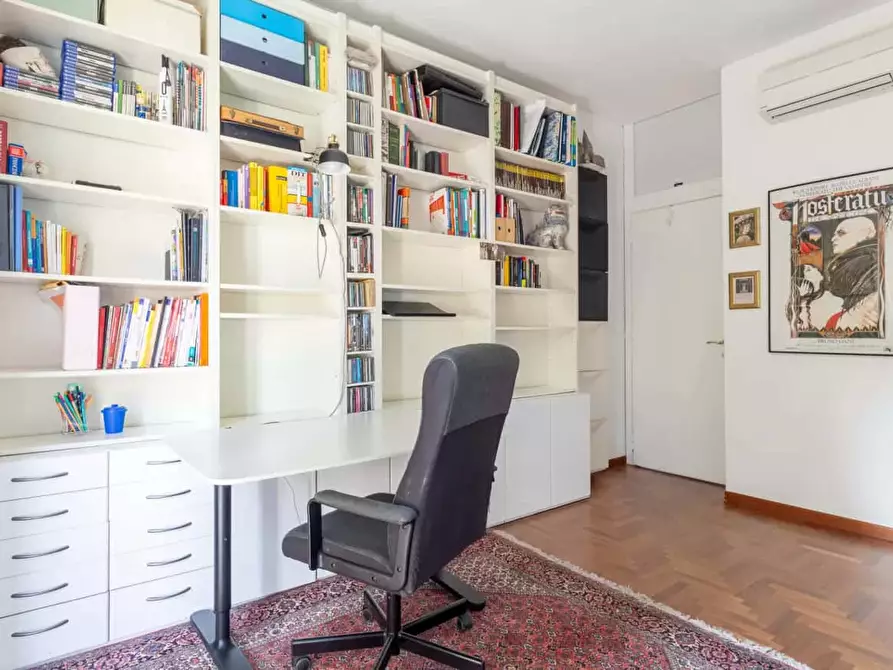 Immagine 19 di Appartamento in affitto  in Via Friuli51 a Milano