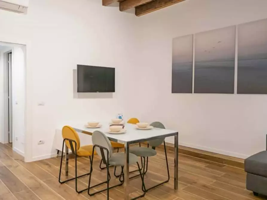 Immagine 23 di Appartamento in affitto  in Via Melzo5 a Milano