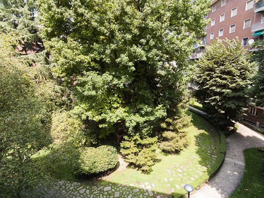 Immagine 11 di Appartamento in affitto  in Via Andrea Solari43 a Milano