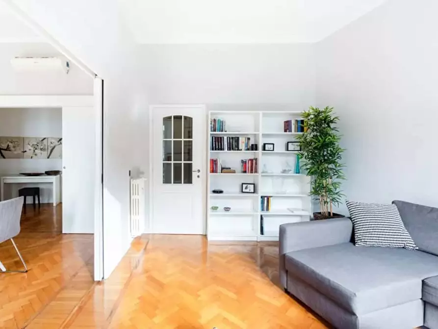 Immagine 23 di Appartamento in affitto  in Via Cesare Battisti13 a Milano