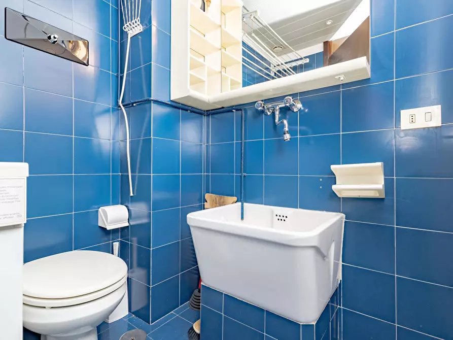 Immagine 34 di Camera in affitto  in Via Francesco Caracciolo77 a Milano