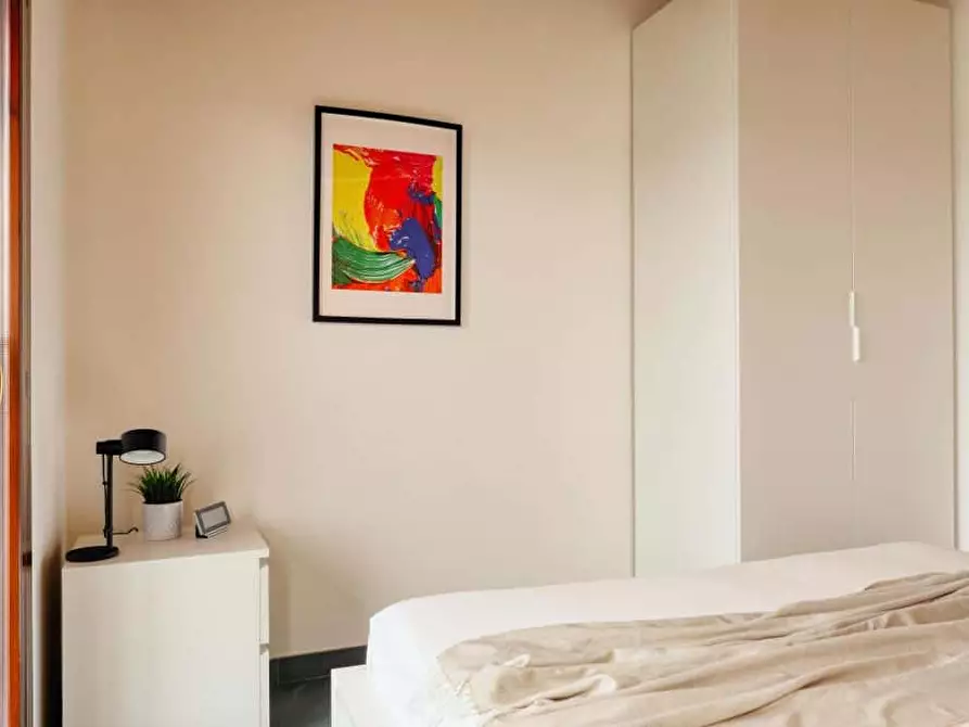 Immagine 6 di Camera in affitto  in Via Giovanni Pezzotti44 a Milano