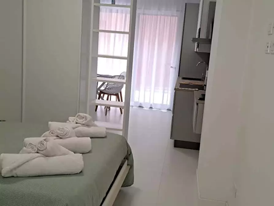 Immagine 3 di Appartamento in affitto  in Via Mascarella86 a Bologna