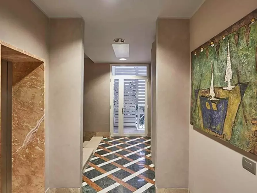 Immagine 6 di Appartamento in affitto  in Piazza Santa Maria Beltrade1 a Milano