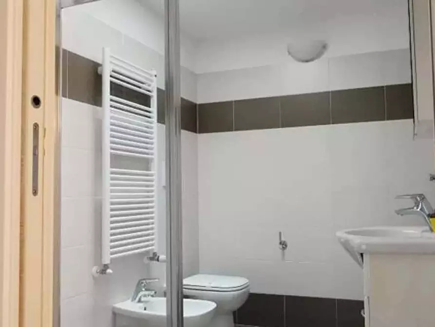 Immagine 25 di Appartamento in affitto  in Via Giuseppe Candiani a Milano