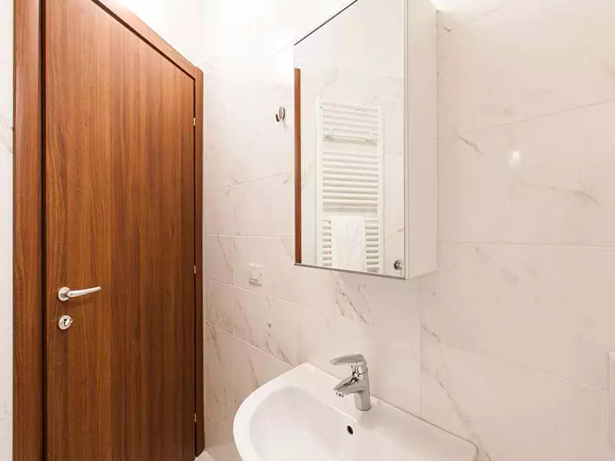 Immagine 10 di Camera in affitto  in Via Privata S. Martiniano1 a Milano