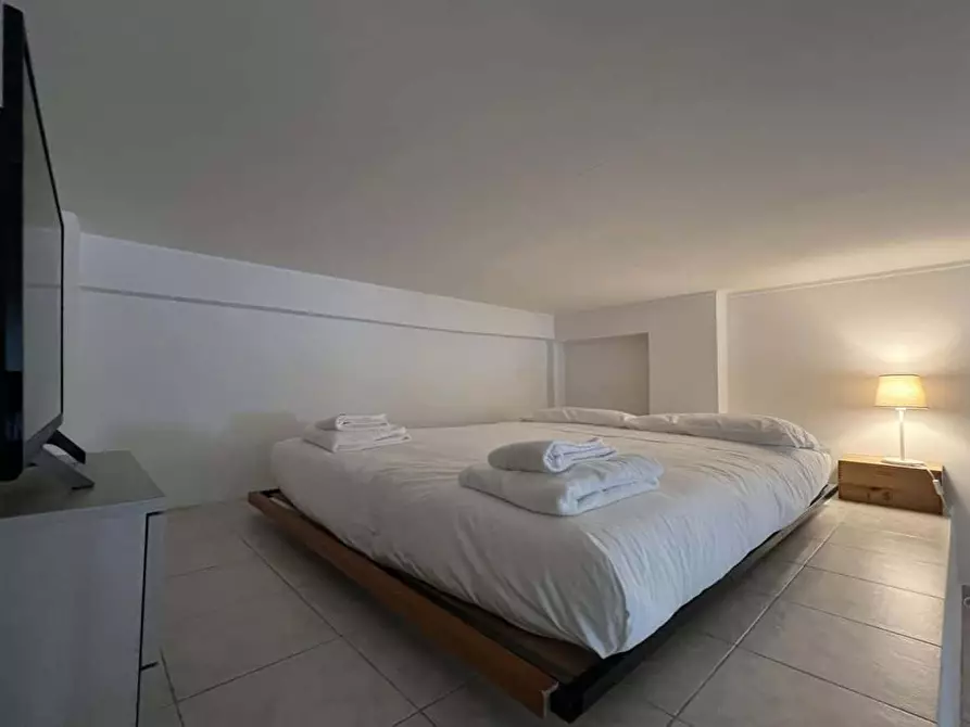 Immagine 8 di Appartamento in affitto  in Via Breno1 a Milano