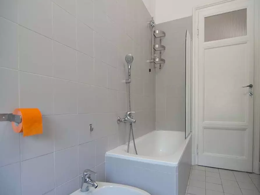 Immagine 33 di Camera in affitto  in Piazzale Susa11 a Milano