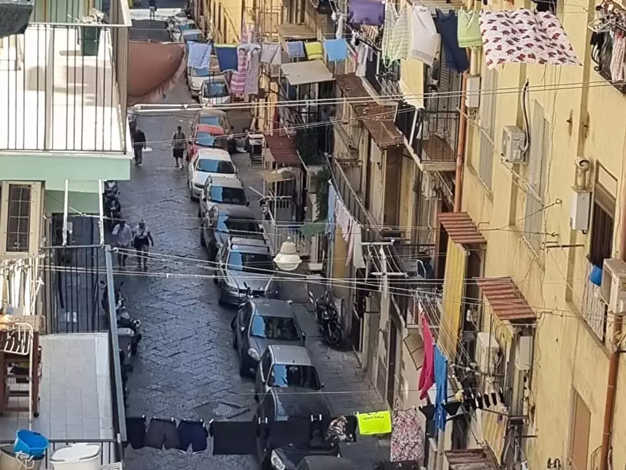 Immagine 57 di Camera in affitto  in Via dei Tribunali268 a Napoli