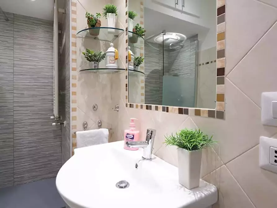 Immagine 36 di Appartamento in affitto  in Via San Calocero27 a Milano