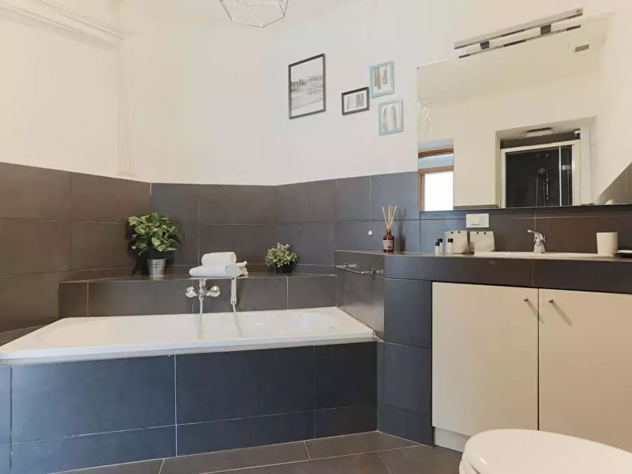 Immagine 21 di Appartamento in affitto  in Via Lazzaro Palazzi4 a Milano