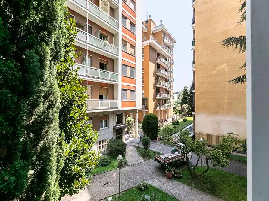 Immagine 9 di Camera in affitto  in Via Francesco Primaticcio182 a Milano