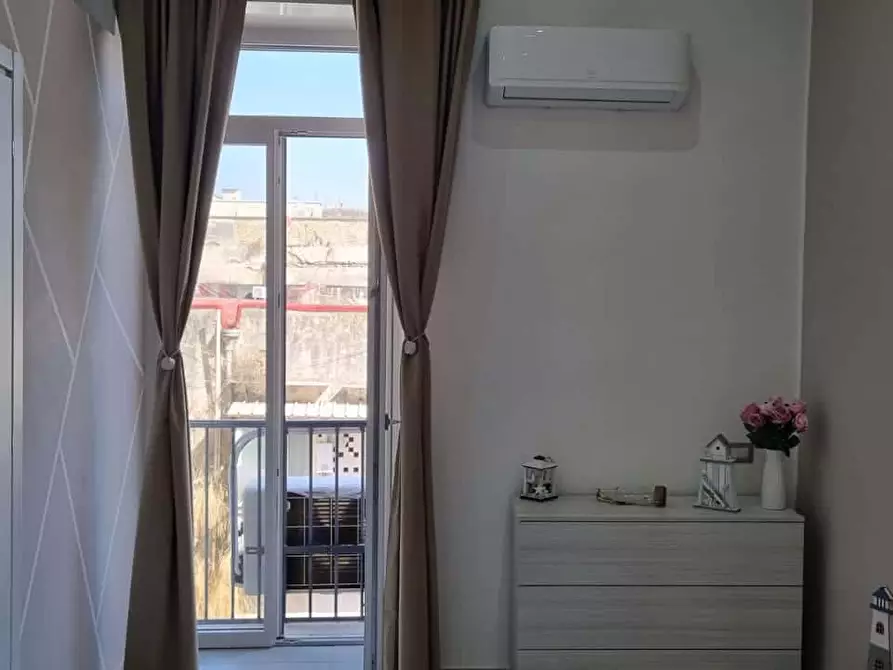 Immagine 82 di Camera in affitto  in Via dei Tribunali268 a Napoli