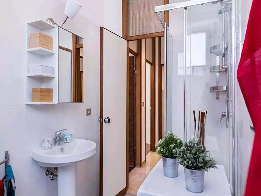 Immagine 53 di Camera in affitto  in Via Giuseppe Frua16 a Milano