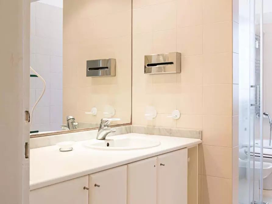 Immagine 39 di Appartamento in affitto  in Piazzale Lagosta9 a Milano