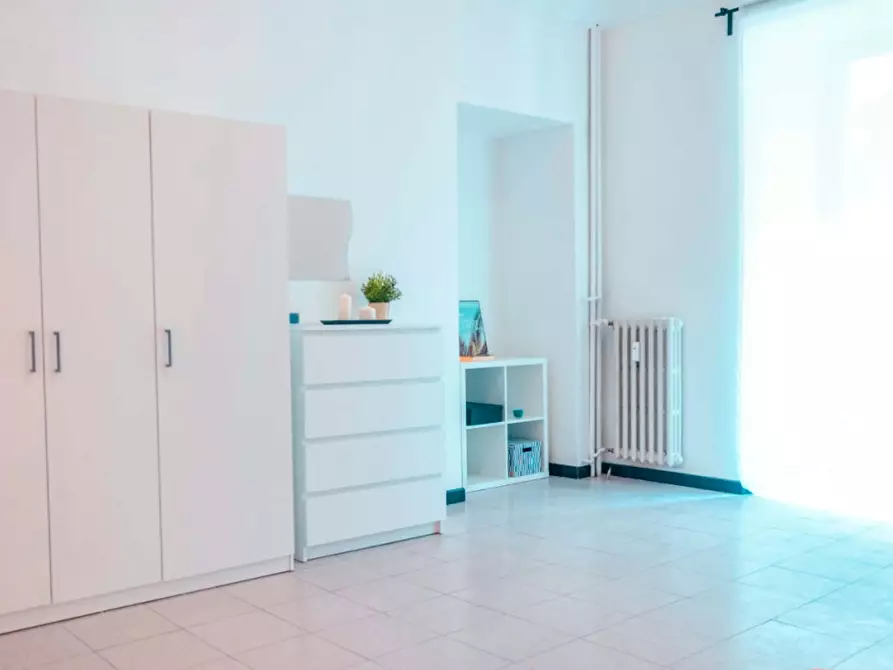 Immagine 5 di Camera in affitto  in Via Alfonso Bonafous2 a Torino