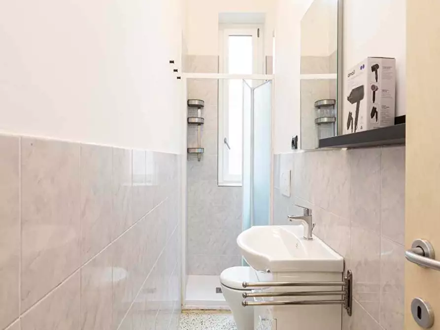 Immagine 13 di Camera in affitto  in Via Nino Bixio34 a Milano