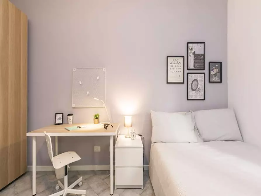 Immagine 8 di Camera in affitto  in Corso San Gottardo40 a Milano