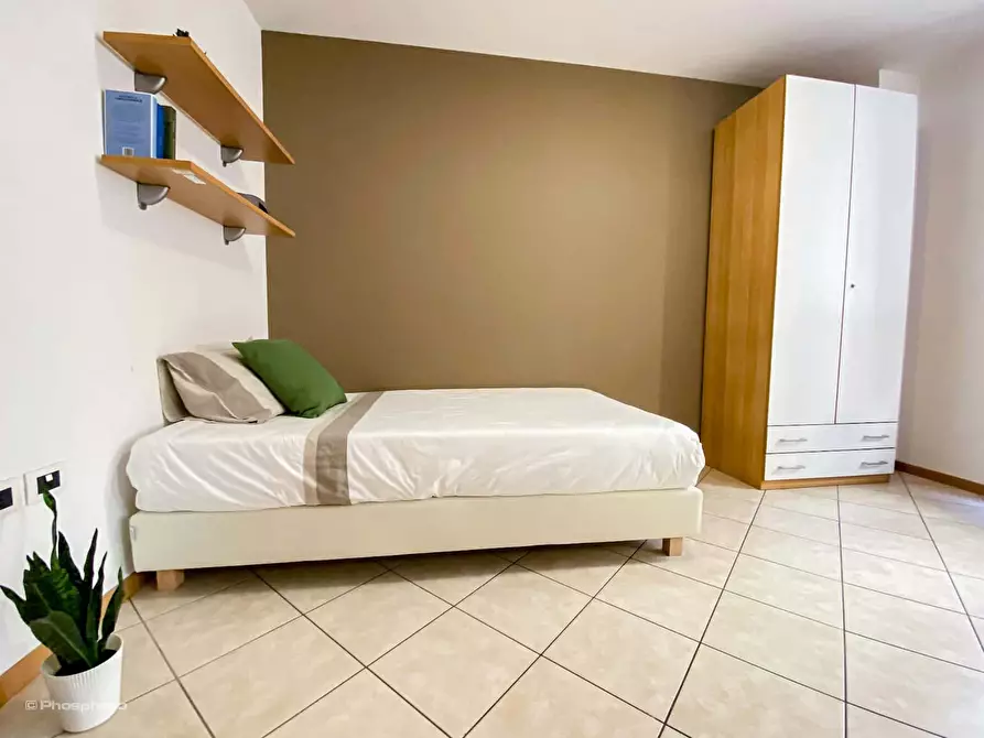 Immagine 4 di Camera in affitto  in Via Tommaso Gar15 a Trento