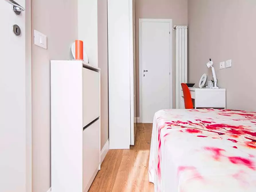 Immagine 4 di Camera in affitto  in Via Spalato2 a Milano