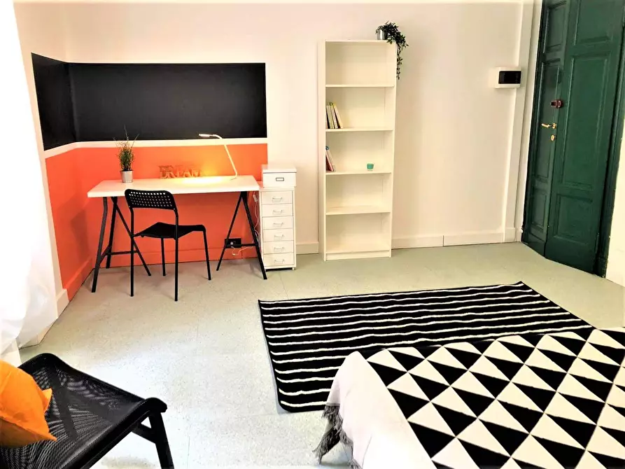 Immagine 2 di Camera in affitto  in Via della Cernaia38 a Firenze