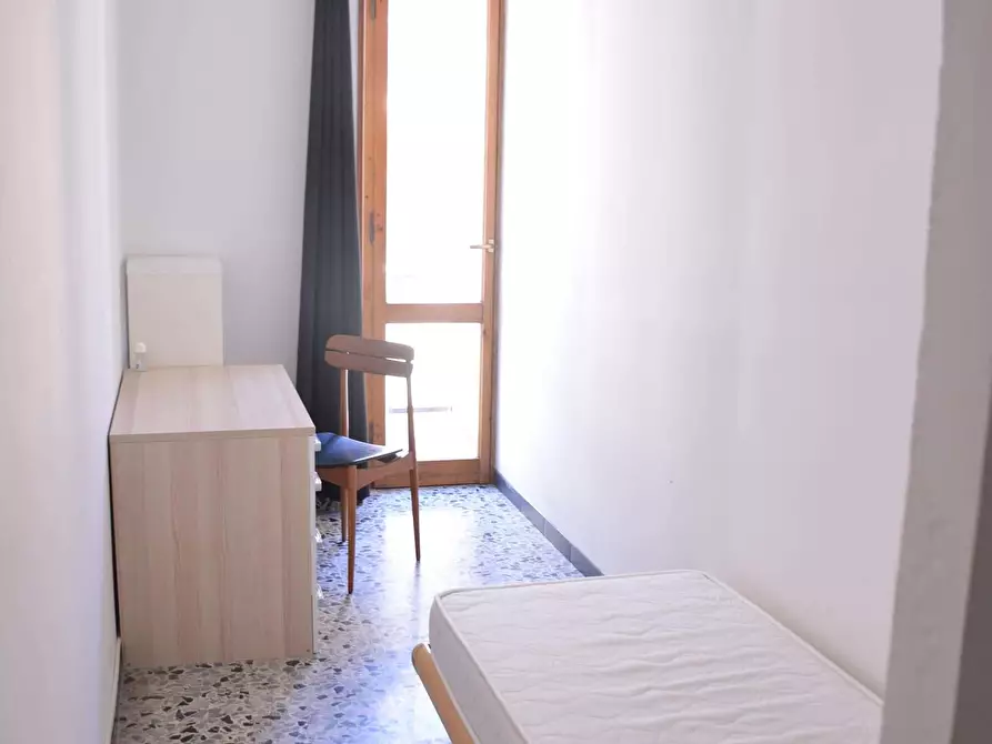 Immagine 1 di Camera in affitto  in Via Pola26 a Cagliari