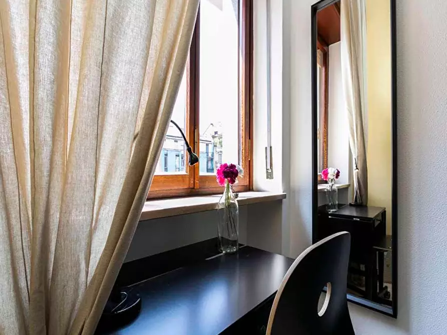Immagine 5 di Camera in affitto  in Viale Beatrice D'Este4 a Milano