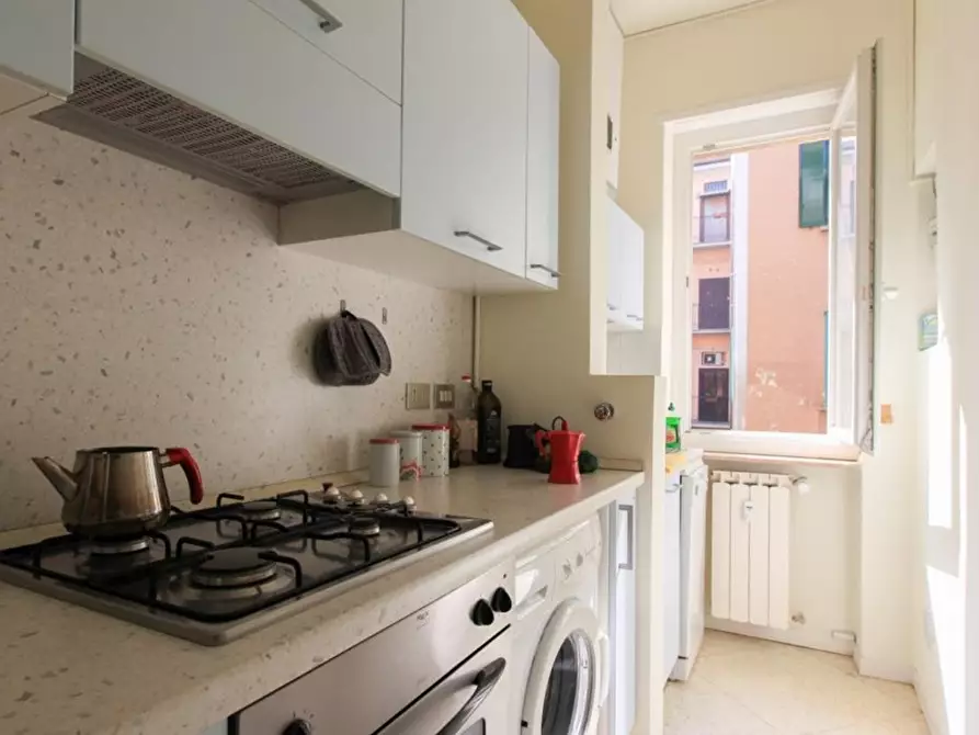 Immagine 5 di Camera in affitto  in Via Gentilino11 a Milano